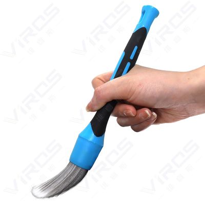 Brush para limpieza de interiores de automóviles