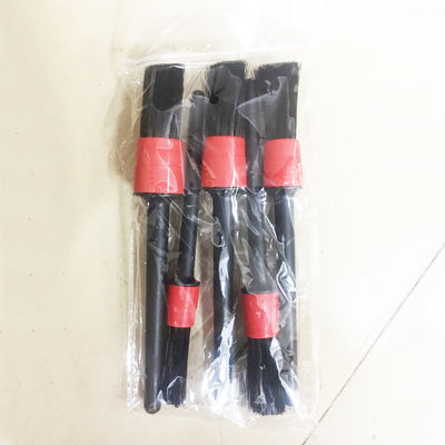 Cepillo ergonómico para detalles de automóviles con filamentos blandos para una limpieza completa